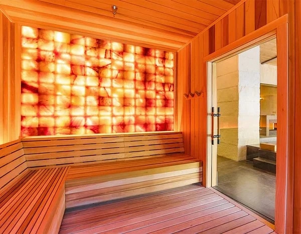 Ahşap sauna iç tasarım ve doğal malzeme detayları